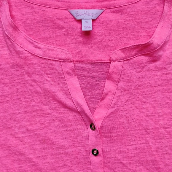 New cond.Lilly Pulitzer XL Top Blouse Bright Pink Linen 3/4 Sleeve Button Henley - Picture 4 of 6